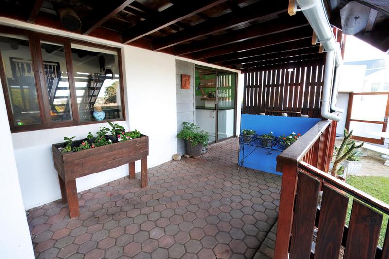 5 Bedroom Property for Sale in Stilbaai Wes Western Cape